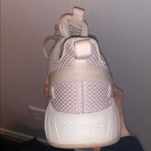 Women’s Adidas questar BYD Cloudfoam shoes